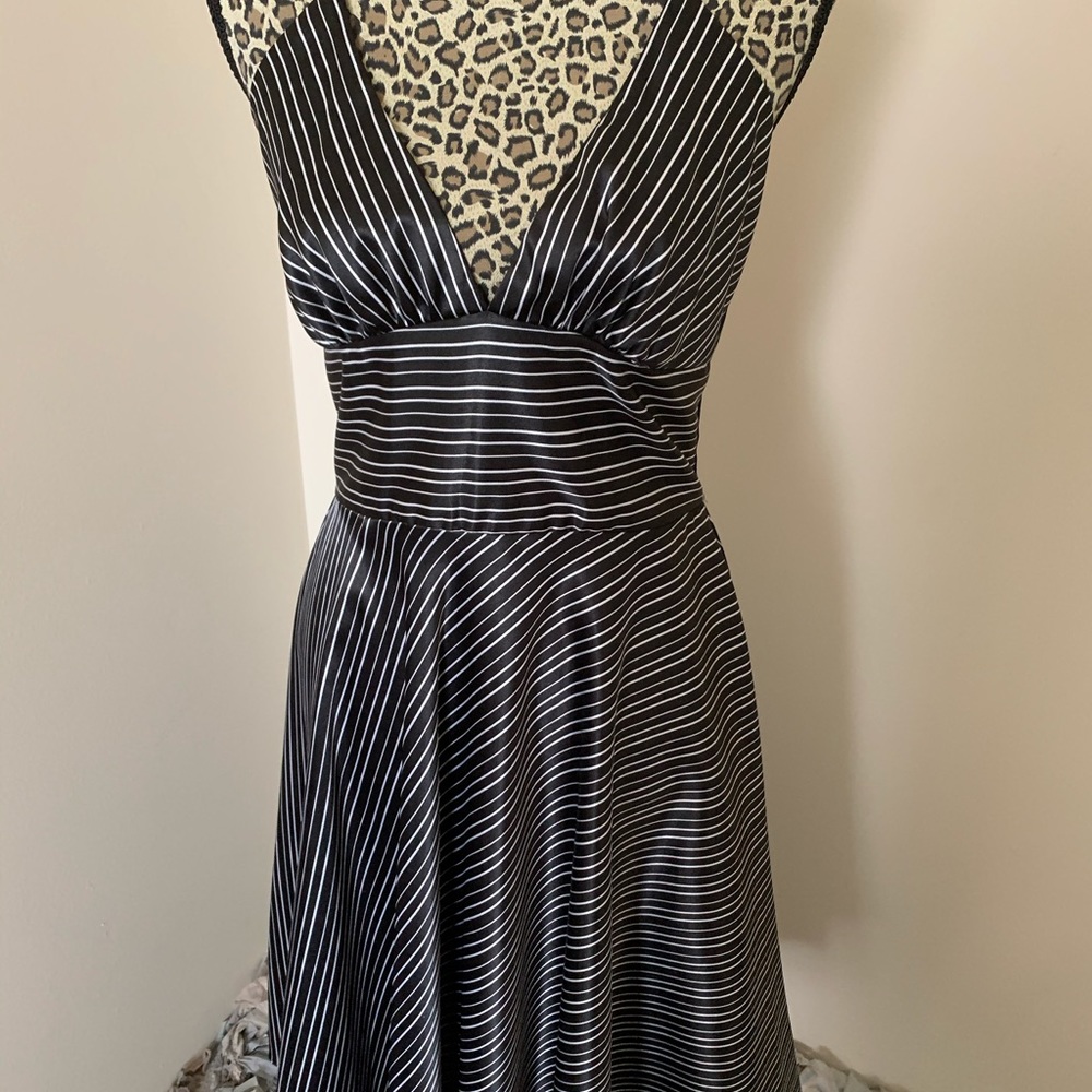 Black and White Marilyn Monroe style dress